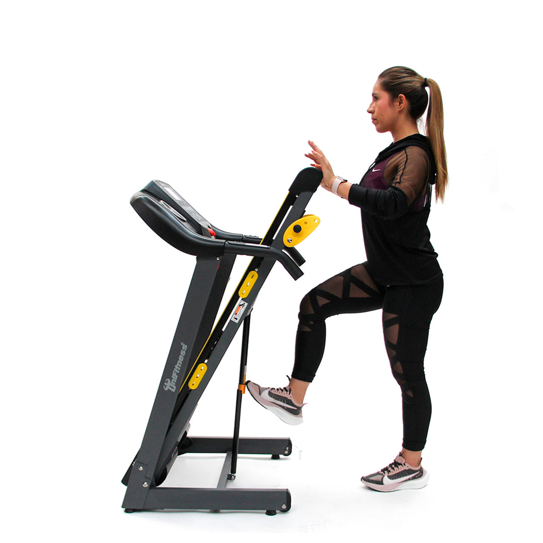 Caminadora Unifitness 42J MX-KD742J — Reacondicionada